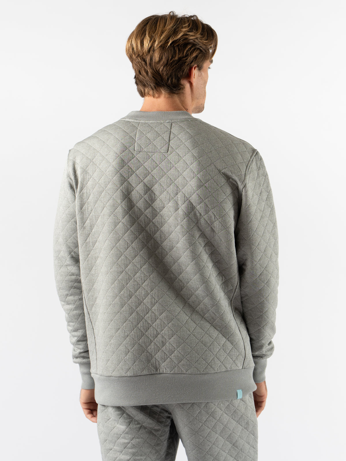 #Color_Neutral-Gray-Heather