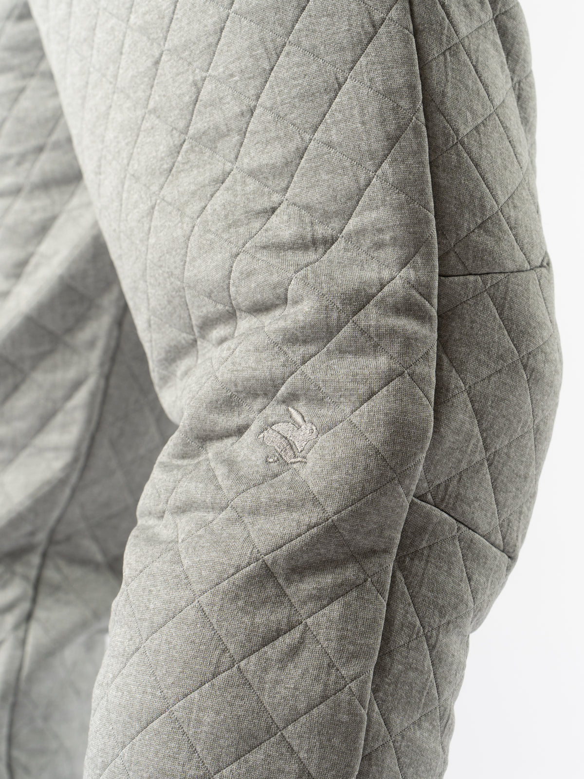 #Color_Neutral-Gray-Heather