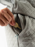 #Color_Neutral-Gray-Heather