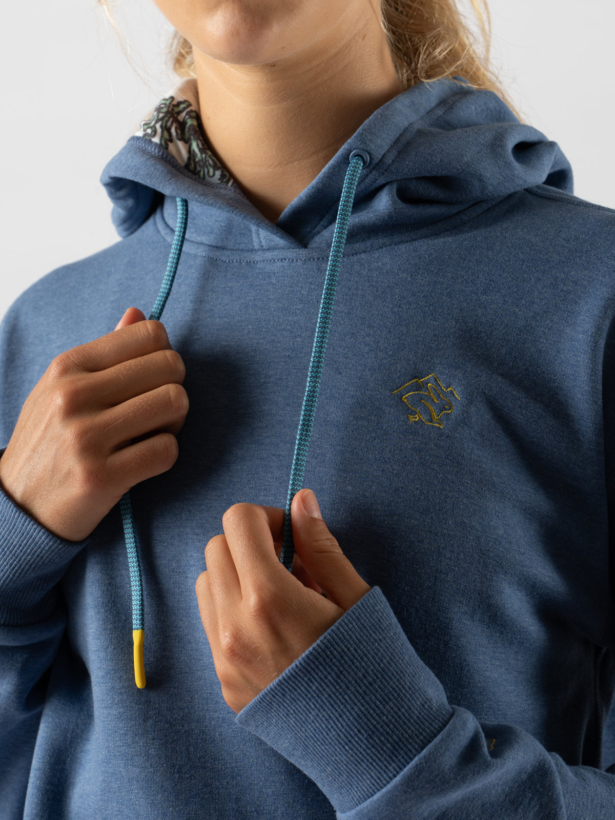 #Color_Moonlight-Blue