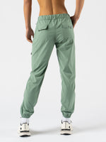 #Color_Iceberg-Green