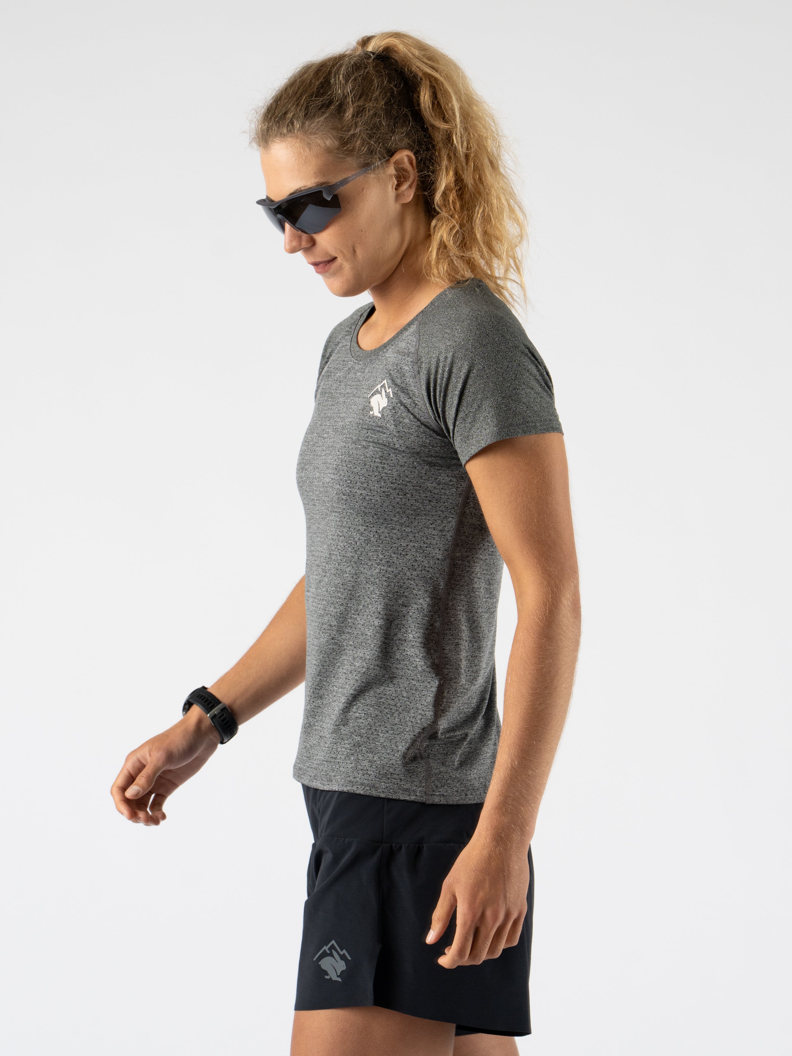 EZ Tee Perf SS & Breathable Trail Running Top - rabbit