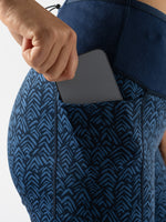 #Color_Dark-Blue-Mountain