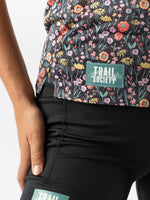 #Color_Black-Wildflower