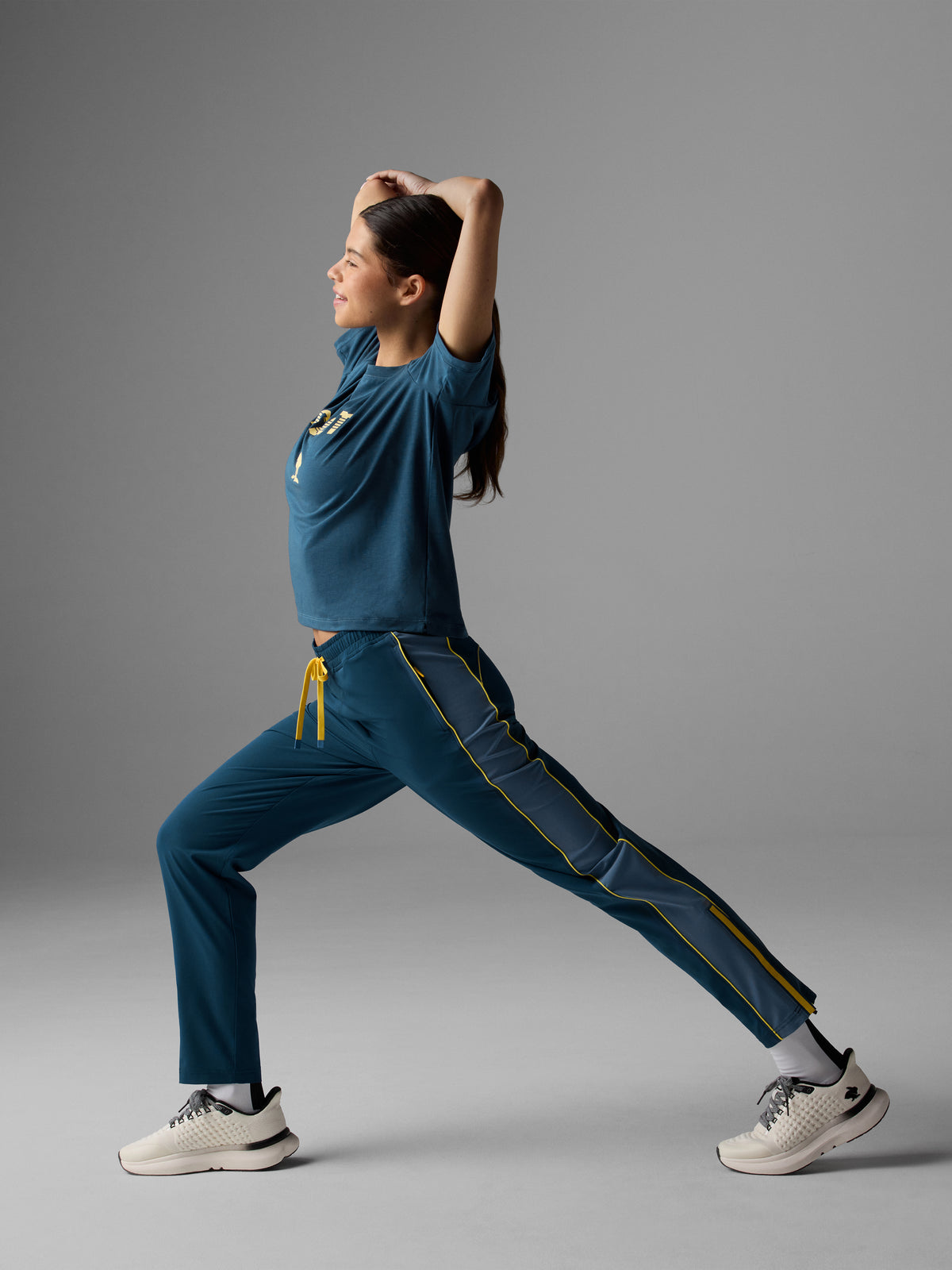 #Color_Insignia-Blue