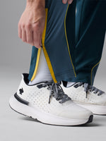 #Color_Insignia-Blue