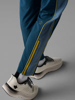 #Color_Insignia-Blue