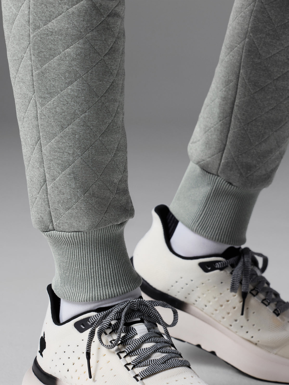 #Color_Neutral-Gray-Heather