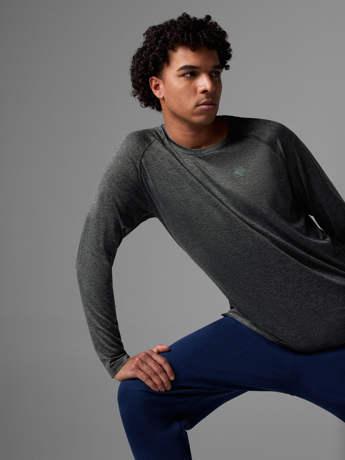 #Color_black-charcoal