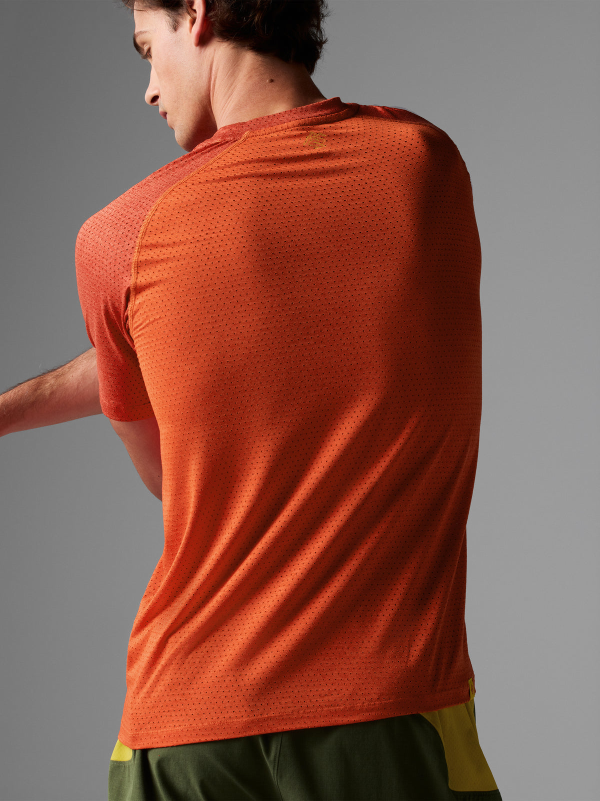 #Color_Spicy-Orange