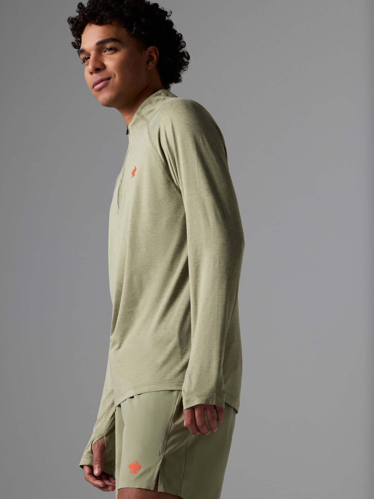 #Color_Pale-Brown