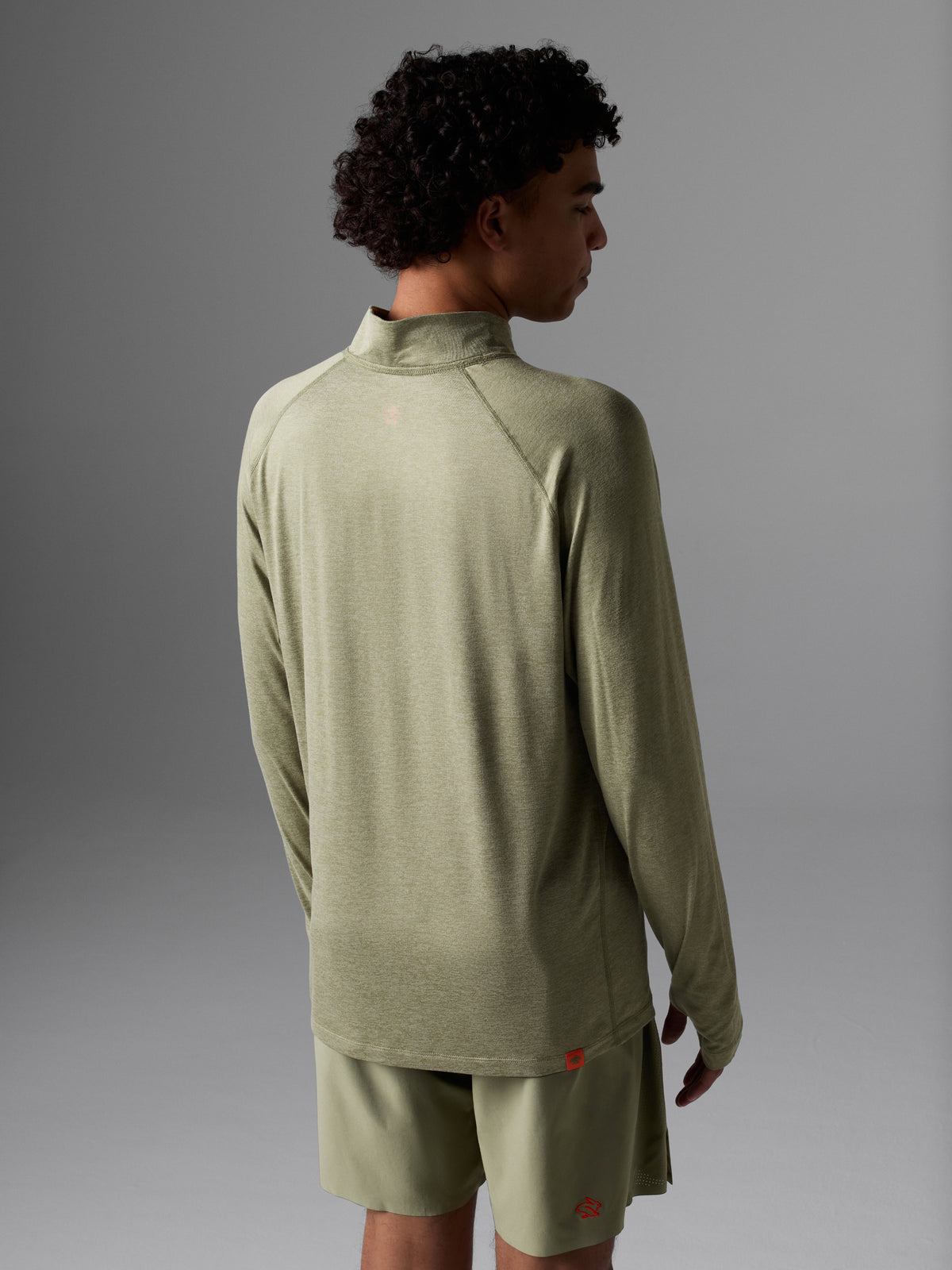 #Color_Pale-Brown