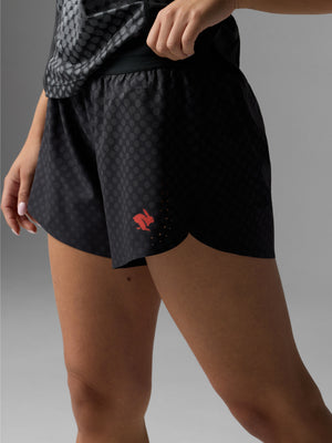 #Color_Black-Gray-Dot