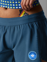 #Color_Insignia-Blue