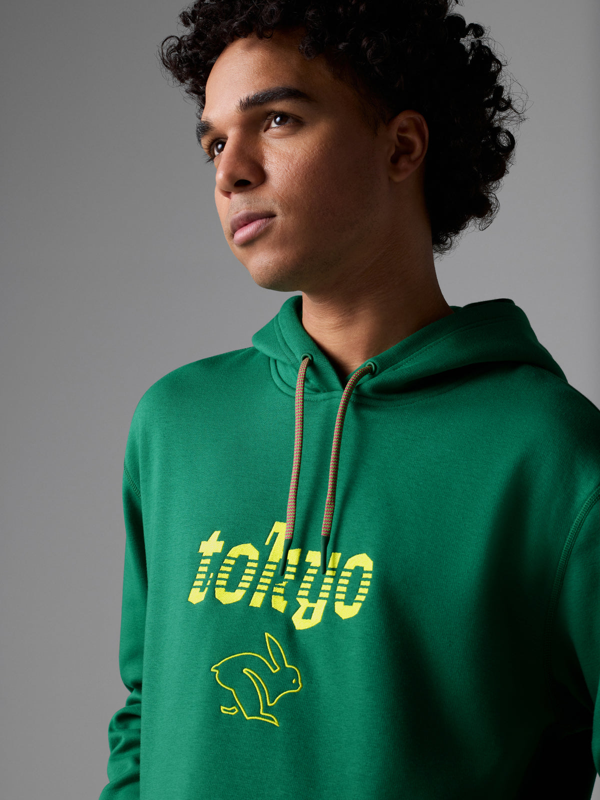 #Color_Verdant-Green