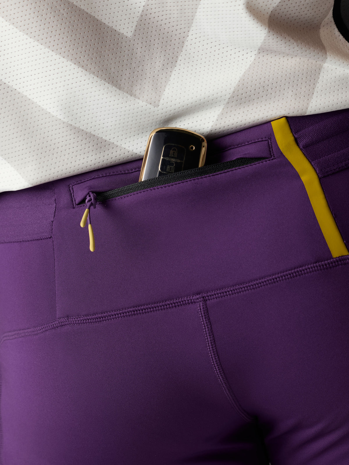 #Color_Grape-Royale