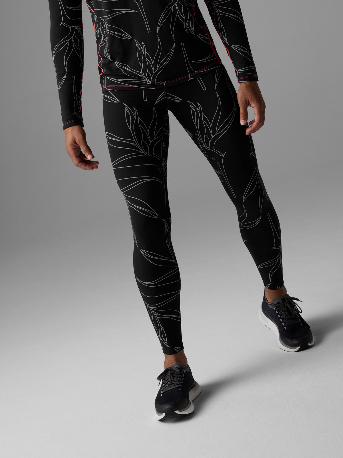 #Color_Black-Reflective