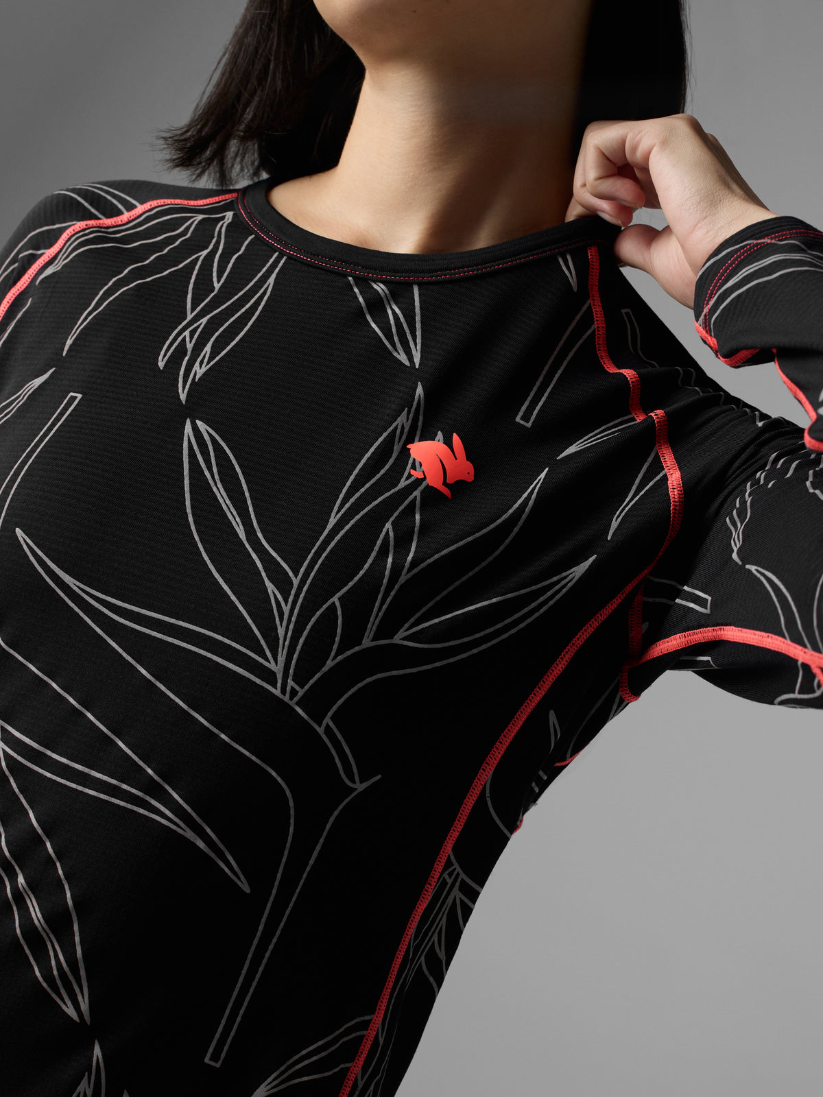#Color_Black-Reflective