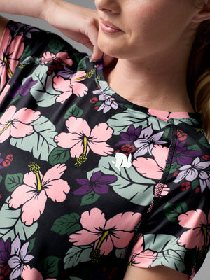 #Color_Hibiscus-Floral