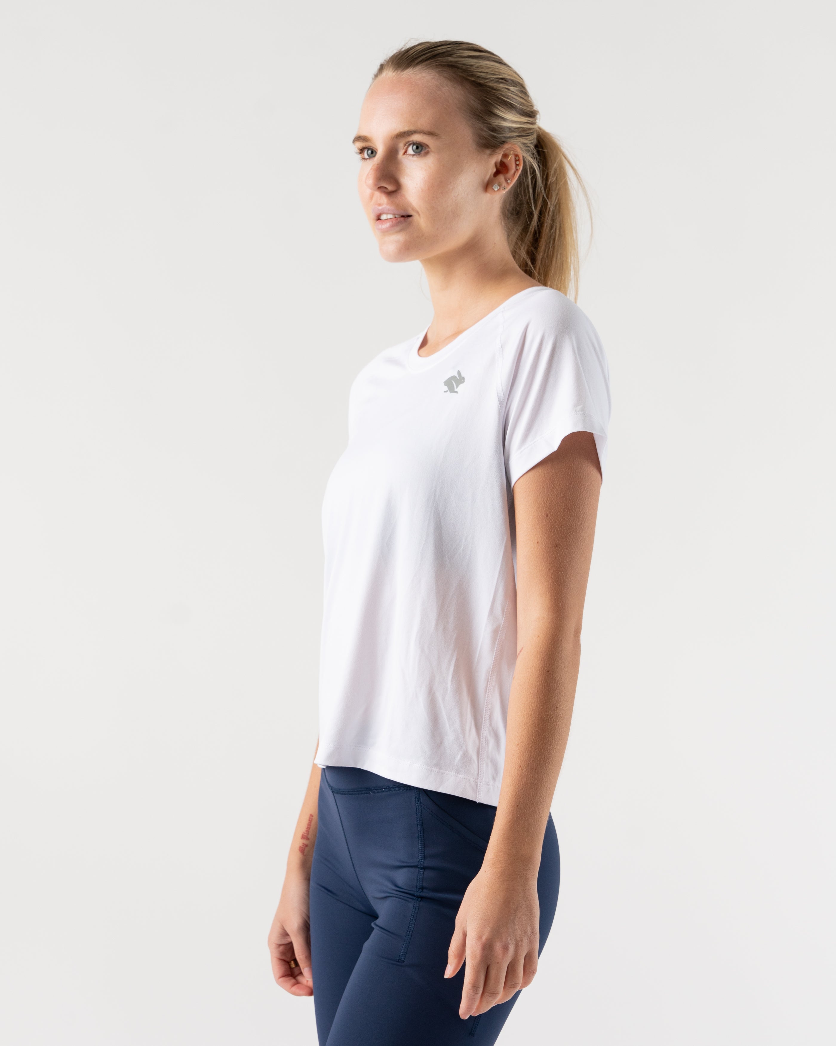 Workout Tshirt - EZ Tee Cropped - rabbit 